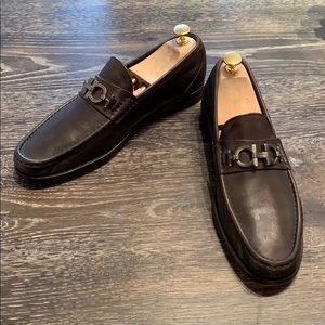 Ferragamo Gancini loafer - Dark Brown, 8UK/ 8.5US